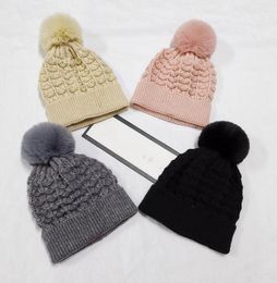 Fashion Beanie Man Woman Skull Caps Warm Autumn Winter Breathable Fitted Bucket Hat Color Cap Highly Quality 328