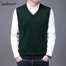 High Quality Autum Winter Fashion Brand Knit Sleeveless Vest Pullover Mens Casual Sweaters Designer Woollen Mans Clothes 220108