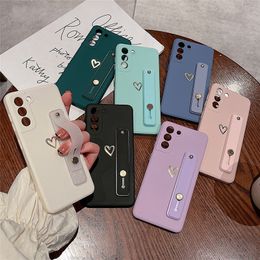 Wrist Strap Love Heart Phone Cases For Samsung S21 Plus S20 FE A72 A51 A71 4G Note 20 Ultra Soft Silicone Back Cover fit iphone 13 12 promax