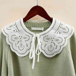 Womens Hollow Out Dragonfly White False Fake Collar Lolita Jacquard Floral Lace Big Shawl Necklace Short Poncho Capelet
