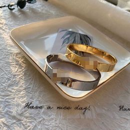 2021 Fashion Luxury Design Letter Stainless Steel Bangles Women Fashion Arm Cuff Bracelets Gold Silver Colour Geometric Bracelet Q0717
