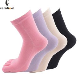 VERIDICAL 5 Pairs/Lot Cotton Solid 5 Finger Socks Woman Good Quality Five Fingers Socks Leisure Harajuku Toe Socks Meia 211204