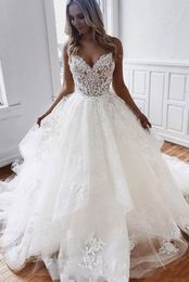Sexy Spaghetti Summer Wedding Dresses A Line 2021 Backless Lace Appliques Court Train Long Country Beach Wedding Bridal Gowns Vestidos