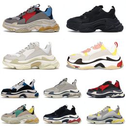 OG 2022 Triple s Designer Casual Shoes Classic Black White Paris 17fw Luxury Beige Blue Green Pink Red Old Dad Trainers Boots Fashion Outdoor Jogging Walking