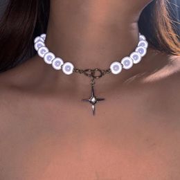Chains SO Hip Hop Reflective Pearl Cross Choker Necklace Clavicle Chain For Men And Women Personalized Jewelry Souvenir Wholesale