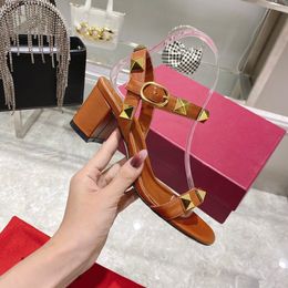 2021 Hot Sales Fashion Designer Rivet Patent Leather Sandals Slippers Women girls nail lace dress shoes 6.5cm high heels classic with box