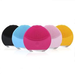 Wholesale Silicone Electric Face Cleansing Brush Tool 5 colors Waterproof Portable Facial Acne Deep Cleaning Beauty Device Machine Free UPS