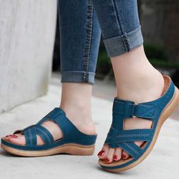 Latform Wedges Slippers Soft EVA Anti-Slip Lovers Home Floor Slides Ladies Hollow Out Summer Shoes Women's Sandals Y0721