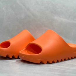 L Slides Women 2021 Summer rubber slippers For Women Soft Outside Mens Slipper Beach women Shoes womens luxury sandals Y0804