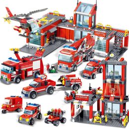 QWZ City Fire Station Building Blocks Sets Fire Engine Fighter Truck Enlighten Bricks Playmobil Toys for Children Gifts Q0624