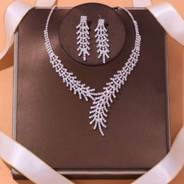Earrings & Necklace Fashion Rhinestone Two-piece Wedding Dress Accessories Temperamental Bridal Jewelry Set Party Banquet