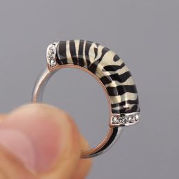 Cluster Rings Crystal-Ring Personality Fashion Leopard Grain Decals Rhine Stone For Woman Or Men Wedding Engagement Jewellery Ring