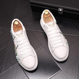 Luxury Classic White Dress Wedding Shoes European Fashion Designer Round ToeMan White Trend Sneaker Spring Autumn Casual Walking