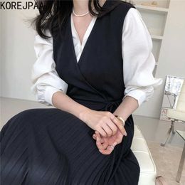 Korejpaa Women Dress Sets Korean Chic French Elegant V-Neck Long Sleeve Shirt + Side Tie Waist Pleated Vest Skirt Suits 210526