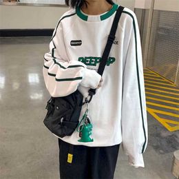 Men women's college style T-shirt autumn winter white T-shirt sports hip hop top Korean student loose lovers streetwear 211110