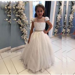 Customized White Pearls Flower Girls Dresses Jewel Neck Short Sleeve Crystal Belt Kids Communion Dress A Line Backless Toddler Prom Gowns