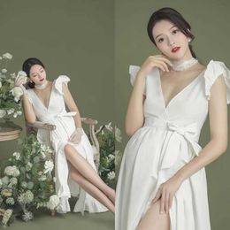 Women Pregnancy Photography Props Gown For Photo Shoot White Elegant Ruffle Sleeve V-neck Maternity Dress For Baby Shower 2021 X0902