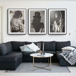 Black White Tattoo Fashion Girl Wall Art Canvas Art Painting Vintage Posters and Prints Wall Pictures for Living Room Home Decor X0726