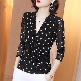 Women Spring Summer Style Lace Blouses Shirts Lady Casual V-Neck Polka Dot Printed Lace Blusas Tops DD8051 210225