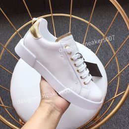 2022 Rahat Ayakkabılar Kadın Çizmeler Seyahat Deri Dantel-Up Sneaker 100% Dana Moda Koşu Eğitmenler Harfler Platformu Erkekler Spor Sneakers Büyük Boy 34-45