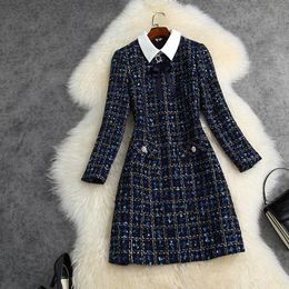 -Vestidos casuales diseñador de moda azul marino a cuadros pajarita tweed vestido otoño invierno mujeres manga larga diamantes botón vintage lana corto