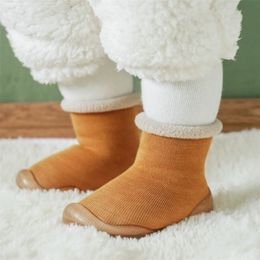 Children antisilp sock winter solid Colour Imitation cashmere baby toddler floor shoes non-slip warm rubber soles booties 210312