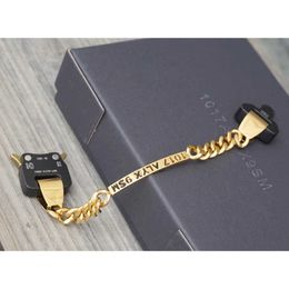 Men Women Couple Alyx Hero Chain Bracelet 1017 Alyx 9sm Letter Hollow Fashion Alyx Buckle Bracelet 1:1 High Quality Q0717