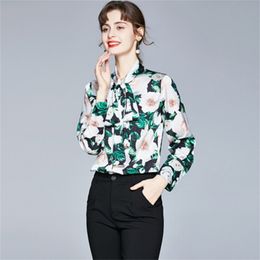 Women Autumn Long Sleeved Blouses OL Casual Shirt Chain Geometric Prints Curve Hem Basic Tops moda mujer blusas 210603