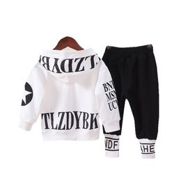 Spring Autumn Baby Boys Girls Cotton Clothes Children Letter Hooded Pants 2Pcs/sets Infant Kid Fashion Toddler Casual Tracksuits 211021