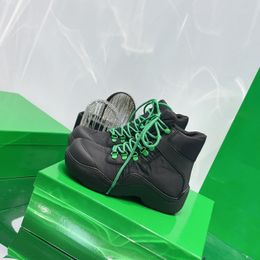 Moda Kadınlar Rainboots Sonbahar Ve Kış Yürüyüş Çizmeler 2021 Tasarımcı Ayakkabı Yüksek Üst Sneakers Naylon Su Geçirmez Bez Boyutu 35-40 XX-0403