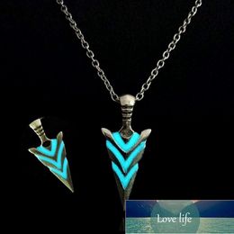 Luminous Anime Arrows Necklace for Men Alloy Chain Long Choker Triangular Spearhead Pendant 2021 Fashion Jewellery Gifts Goth Factory price expert design Quality