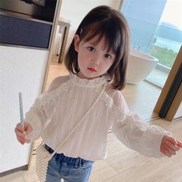 Autumn Girls Lace O Neck White Blouse Spring Princess Clothes Shoulder Hollow Dot Cute Baby Long Sleeve Top Little Lady Blouse 210306