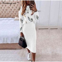 Women Autumn Winter Skirts Set Lady Stars Print Sweatshirt Pullover and Bodycon Skirt Outfits Vintage 2pcs Suits 211119