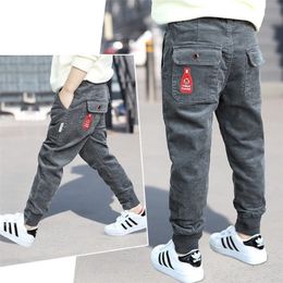 INS Hot boys trousers 3-13 years old Multi-pocket Corduroy pants sports and leisure cargo pants Leg Korean fashion versatile 210306