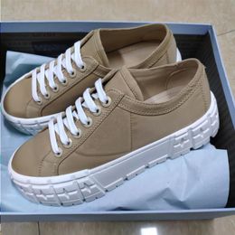 Mens Rubber Wheel Cassetta Platform Sneakers Thick Luxury Bottom Casual Runner Trainer Trainers Canvas Womens Shoes With Box 263 Nlhpp