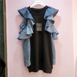 [EWQ] Autumn New Ladies Pullovers Tops Fashion Stitching Denim Hollow Out Shoulder Ruffled Sleeve Sweatshirt Women 16Q411 201102