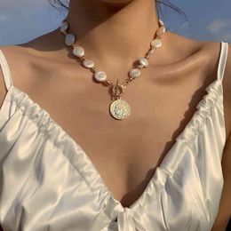 18K Gold-Plated Coin Thick Chain Style High Quality Special Real Button Baroque Pearl Fishtail Bead Clip Necklace for Women