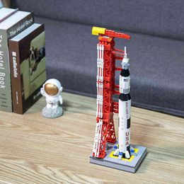 New Apollo Saturn V Outer Space Model Carrier Rocket Toy With Launch Tower Building Blocks For Kids Adults Toys Gift AA220303