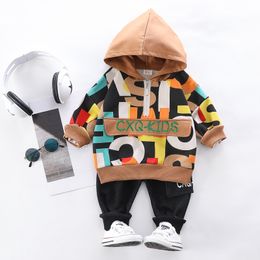 LZH 2021 Autumn Baby Boy Set Long Sleeve Hooded Warm Clothes Kids Letter Sweatshirt 2Pcs Suits Bodysuit For Newborns 210309