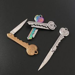 Key Shape Mini Folding Knife Outdoor Saber Pocket Fruit Knife Multifunctional Keychain Knives Swiss Self-defense Knife Outdoor Emergency Tool EDC Tool Gear