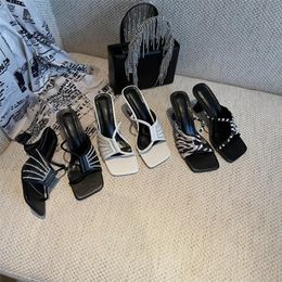 2021 Pantofole da donna Fashion Open Toe Heel Slides Sandali Scarpe Donna Luxury Strass Female Thin High Heels Pantofole sexy