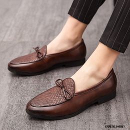 Britain Trend Pointed Bowtie Slip On Flats Oxford Shoes Men Casual Loafers Formal Dress Footwear Sapatos Tenis Masculino