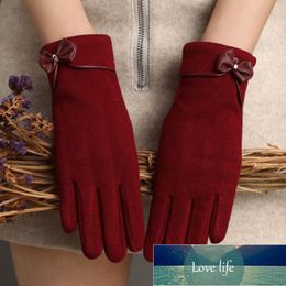 Winter Women Touch Screen Suede Leather Plus Velvet Full Finger Warm Mittens Female Cashmere Bow Sport Cycling Driving Glove H80 Factory price expert design Quality