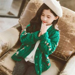 Autumn Girls Fashion Flower Sweaters Baby Kids Children Kintting Cardigan Two Colours 211106