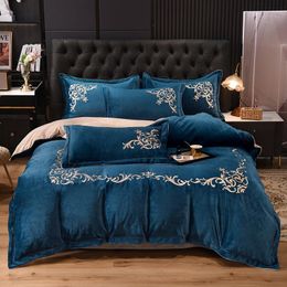 Bedding Sets Solid Colour Embroidery Winter Soft Fleece Thick Set Duvet Cover Bed Linen Fitted Sheet Pillowcases Home Textiles