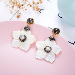 Dangle & Chandelier Vintage Round Pearl Earrings For Women Big Flower Shape Hyperbole Sea Shell Female 2021 Jewelry
