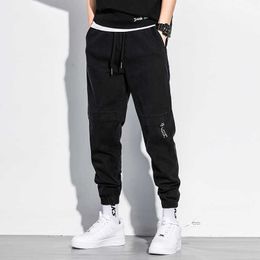 Japanese Style Fashion Men Jeans Loose Fit Casual Cargo Pants High Quality Streetwear Vintage Designer Hip Hop Joggers Trousers