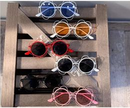 -Alta classe Metallo Sunshine Blue Pink Color Girls Boys Sunglasses Simpatico occhiali da sole Parenting Style Eyeschasses in 6 colori