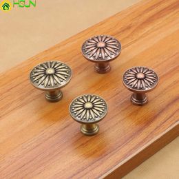 2 pcs Antique copper handle zinc alloy single hole round solid red antique green shoe cabinet drawer Guangdong