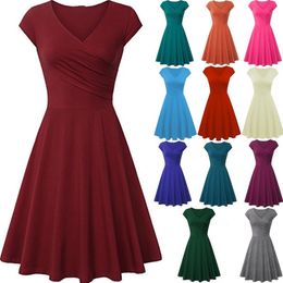 Casual Women's Solid Color Summer Slim Swing Dress Sexy Plus Size Office Versatile Mini Dress Retro V-neck Beach Dresses 210309